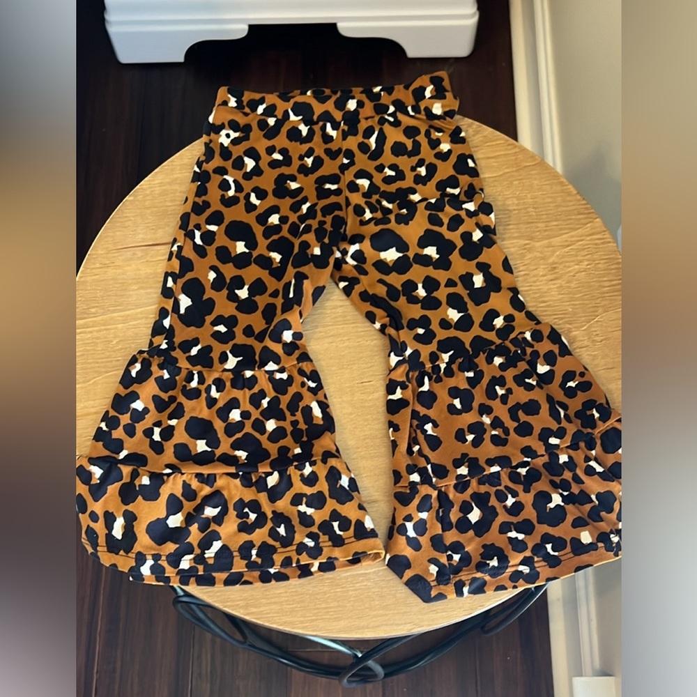 Tullabee 3T bell bottom pants